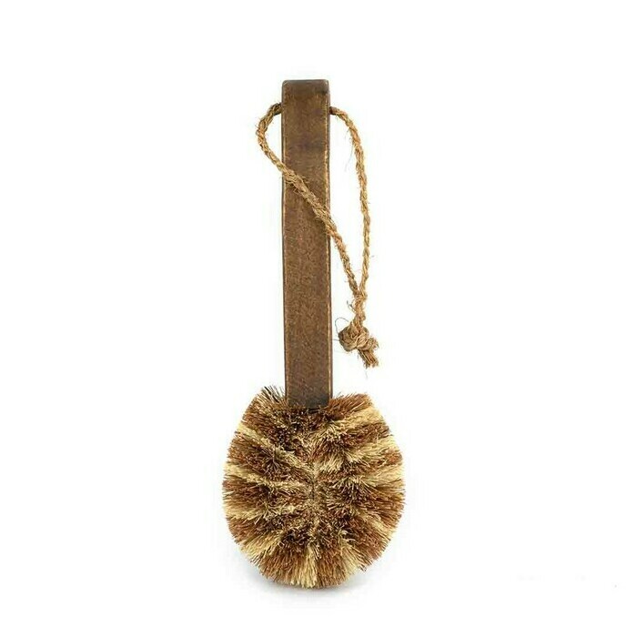 Coconut fibre scrubbing brush with handle